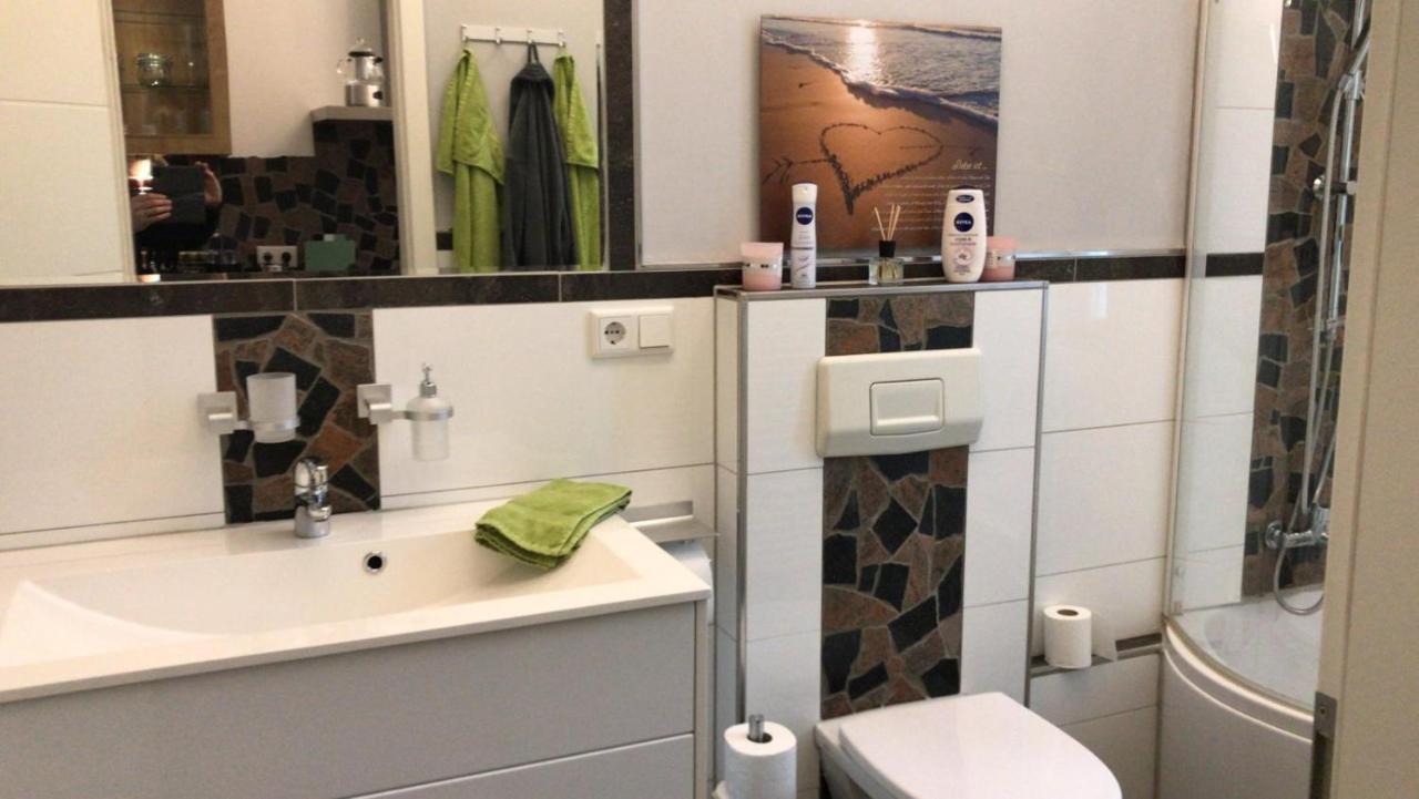 Stadthaus Artur - Apartment Madrid Remscheid Buitenkant foto
